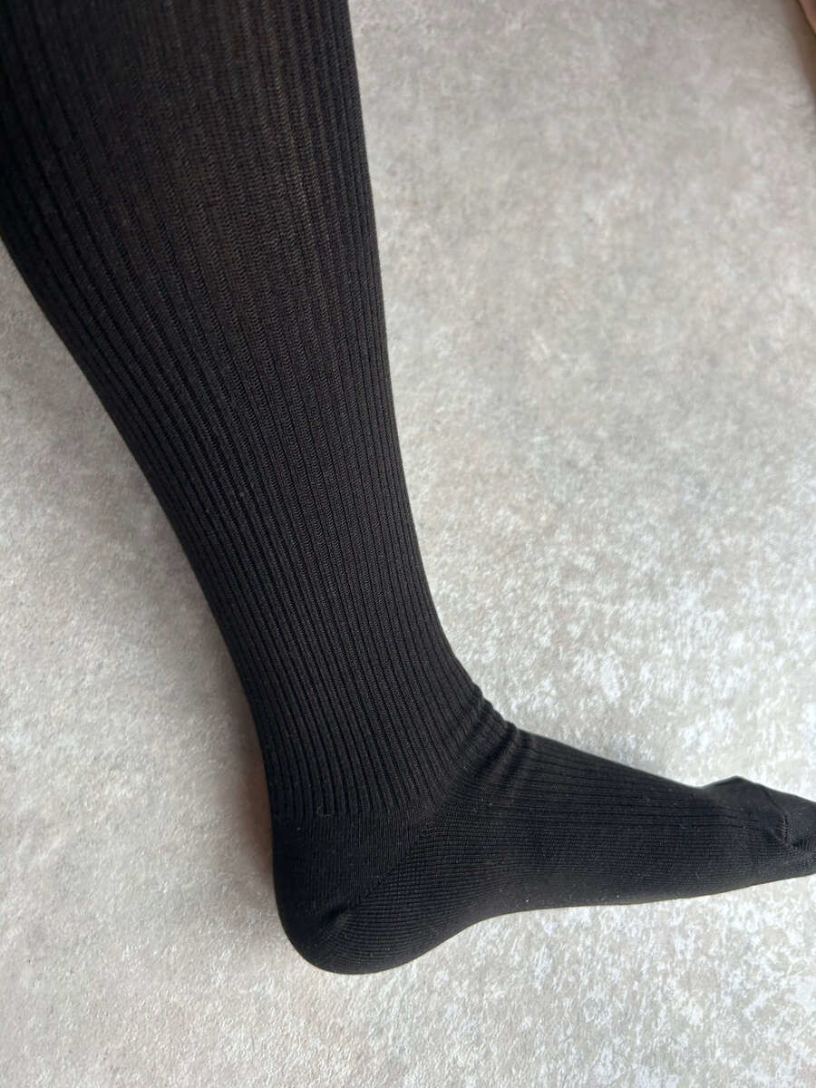 ユニクロ「ヒートテックニットリブタイツ」