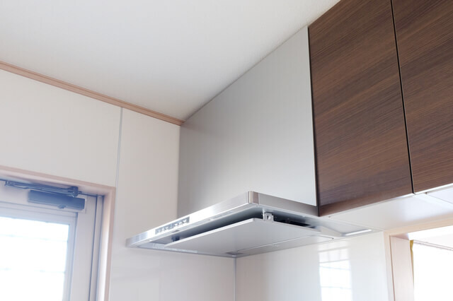 キッチン換気扇のつけっぱなしがNGな理由