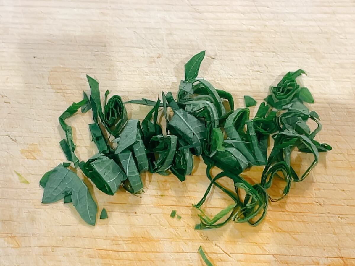 鶏の洋風おろしソース