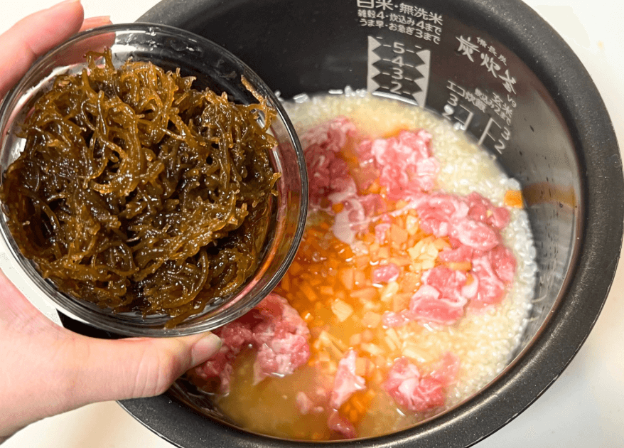 イオン琉球株式会社公式「もずくの炊き込みご飯」