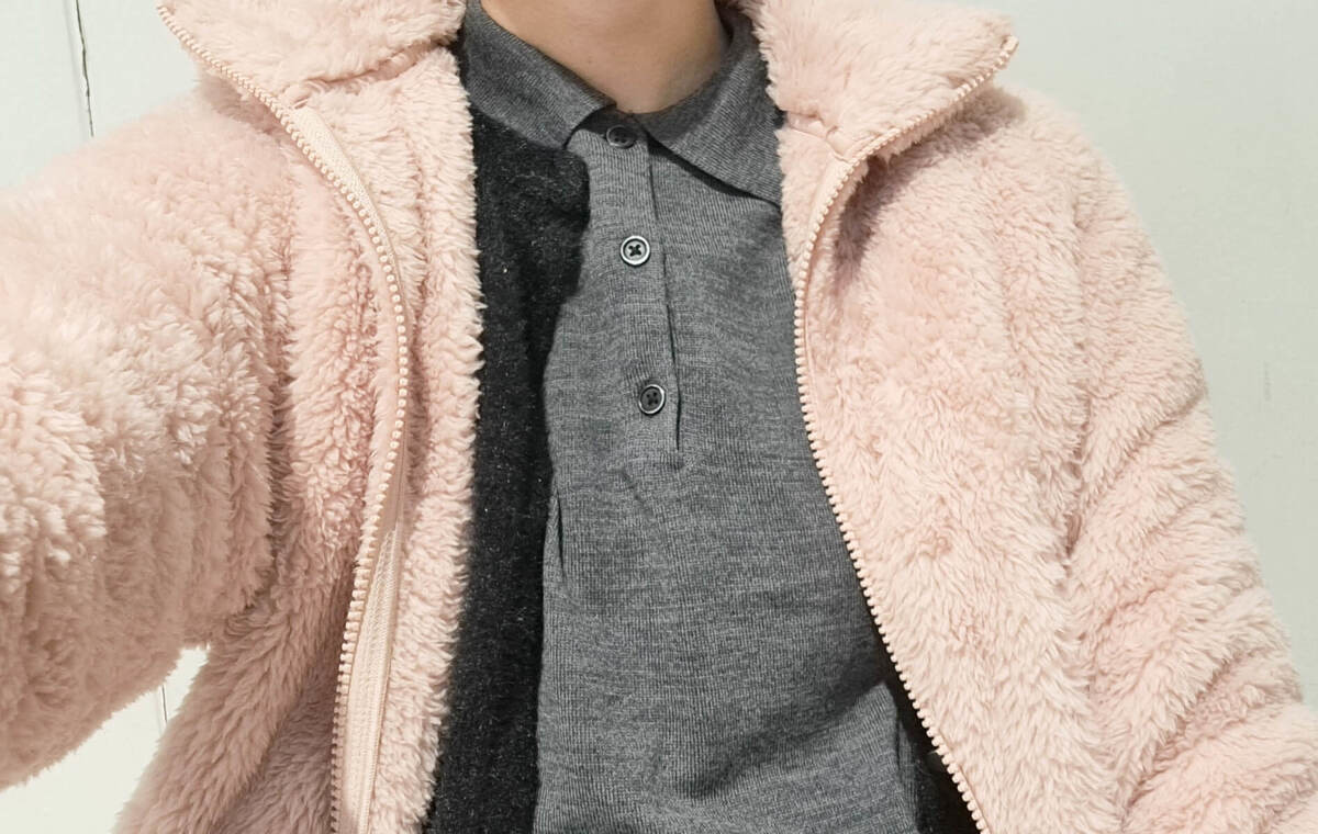 ユニクロ「メリノポロセーター」