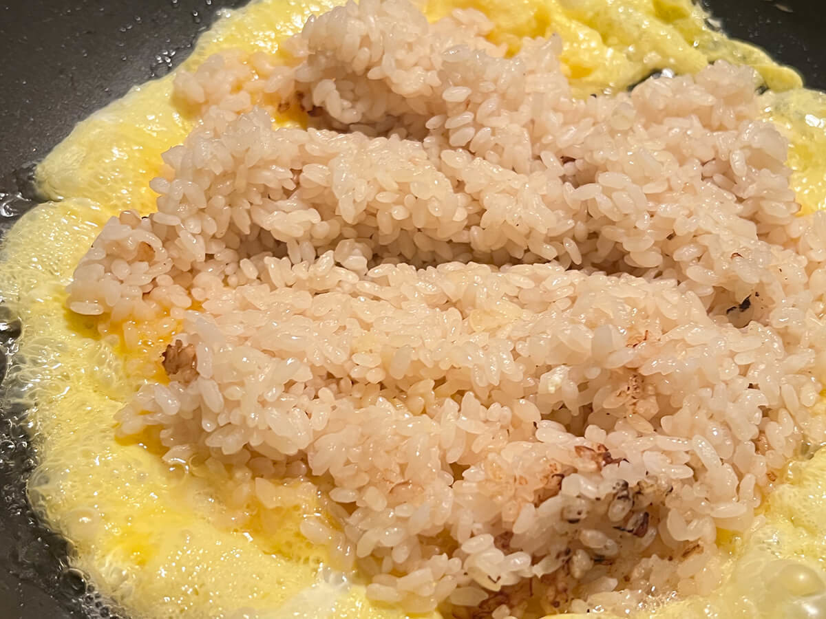 鳥羽周作さん「革命のパラパラ炒飯」のレシピ