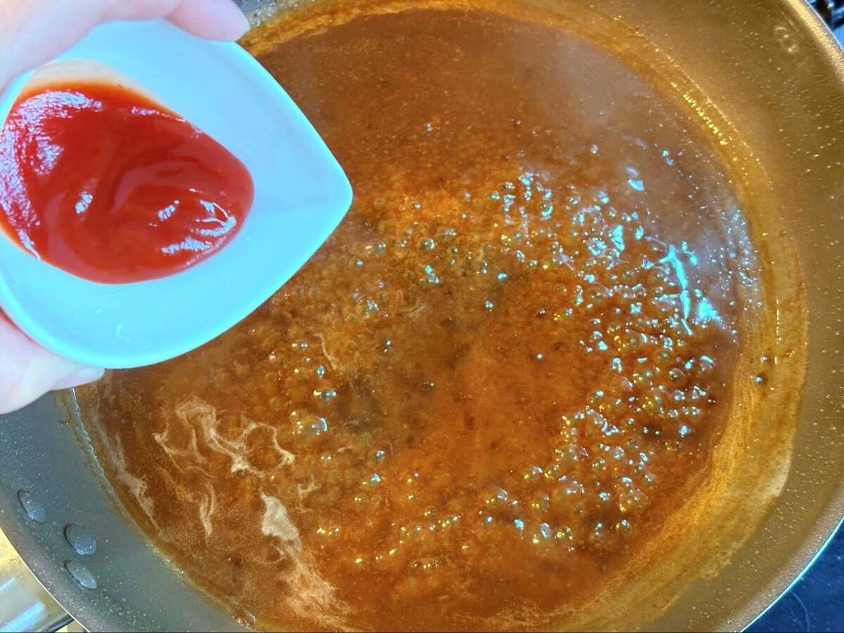 玉ねぎたっぷり超簡単！肉汁たっぷりハンバーグ