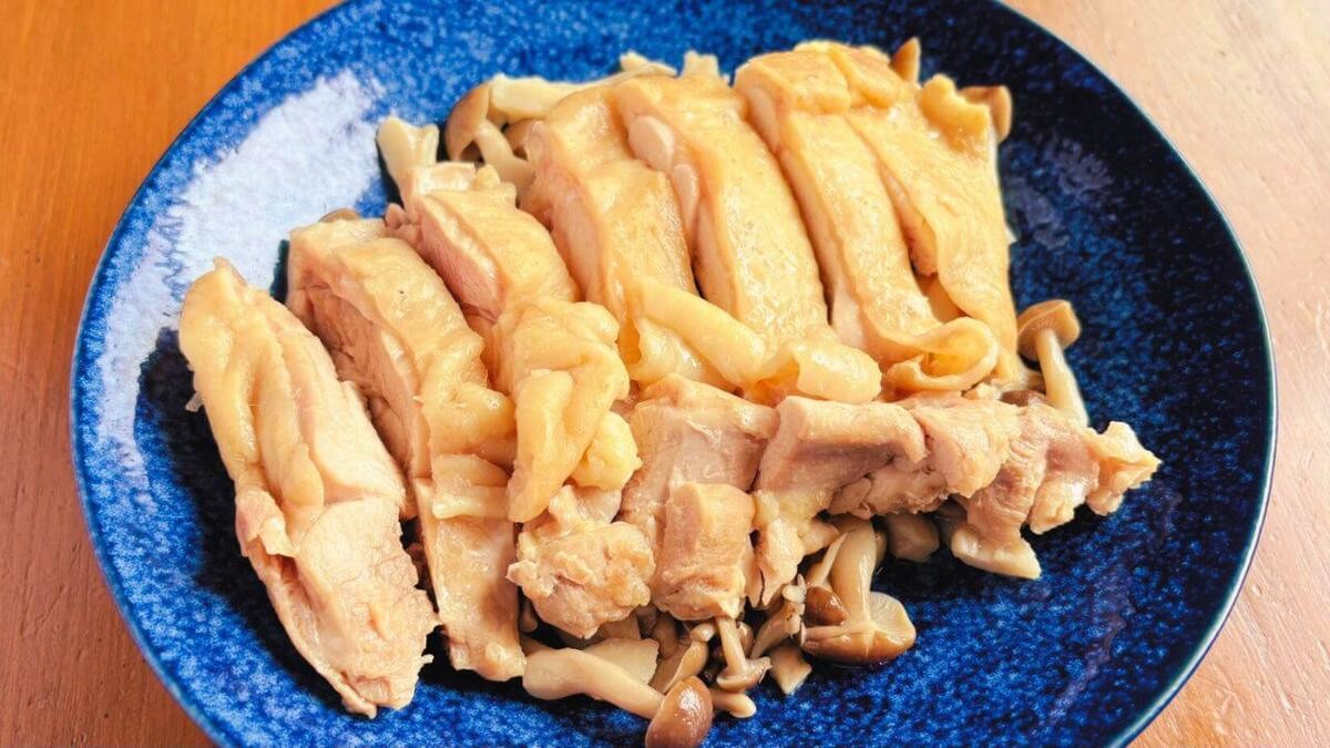 「鶏ときのこのしっとり蒸し風」のレシピ