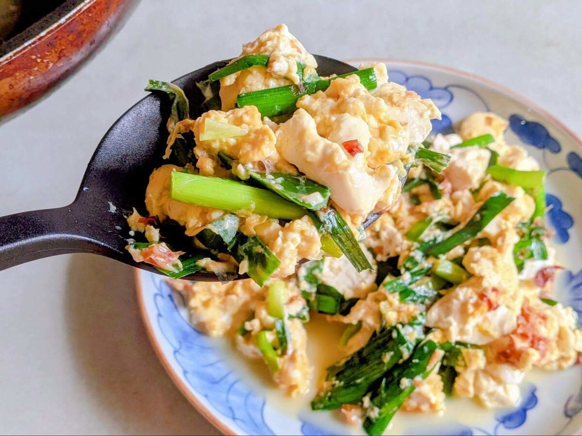 JAグループ公式「ニラ豆腐の卵とじ」のレシピ