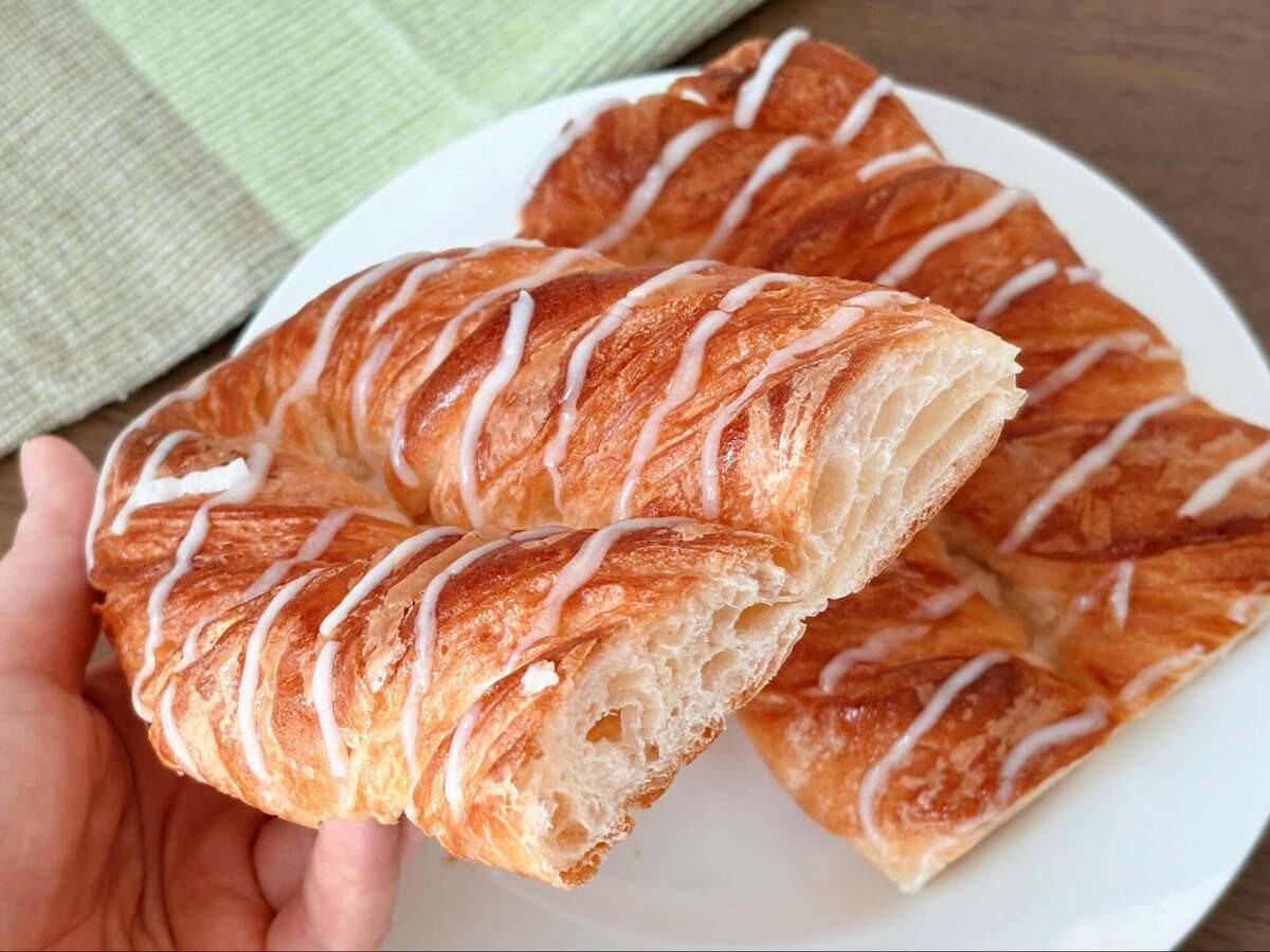 コスモスのビッグサイズのパン