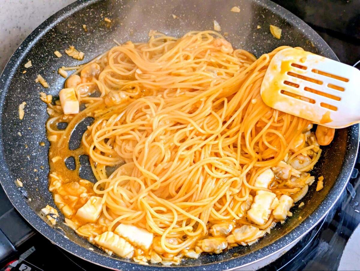 鳥羽周作さん「やばいペスカトーレ」のレシピ