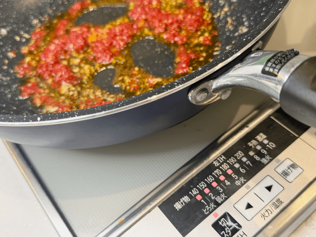 弓削啓太さん「超時短でできる絶品トマトソース」