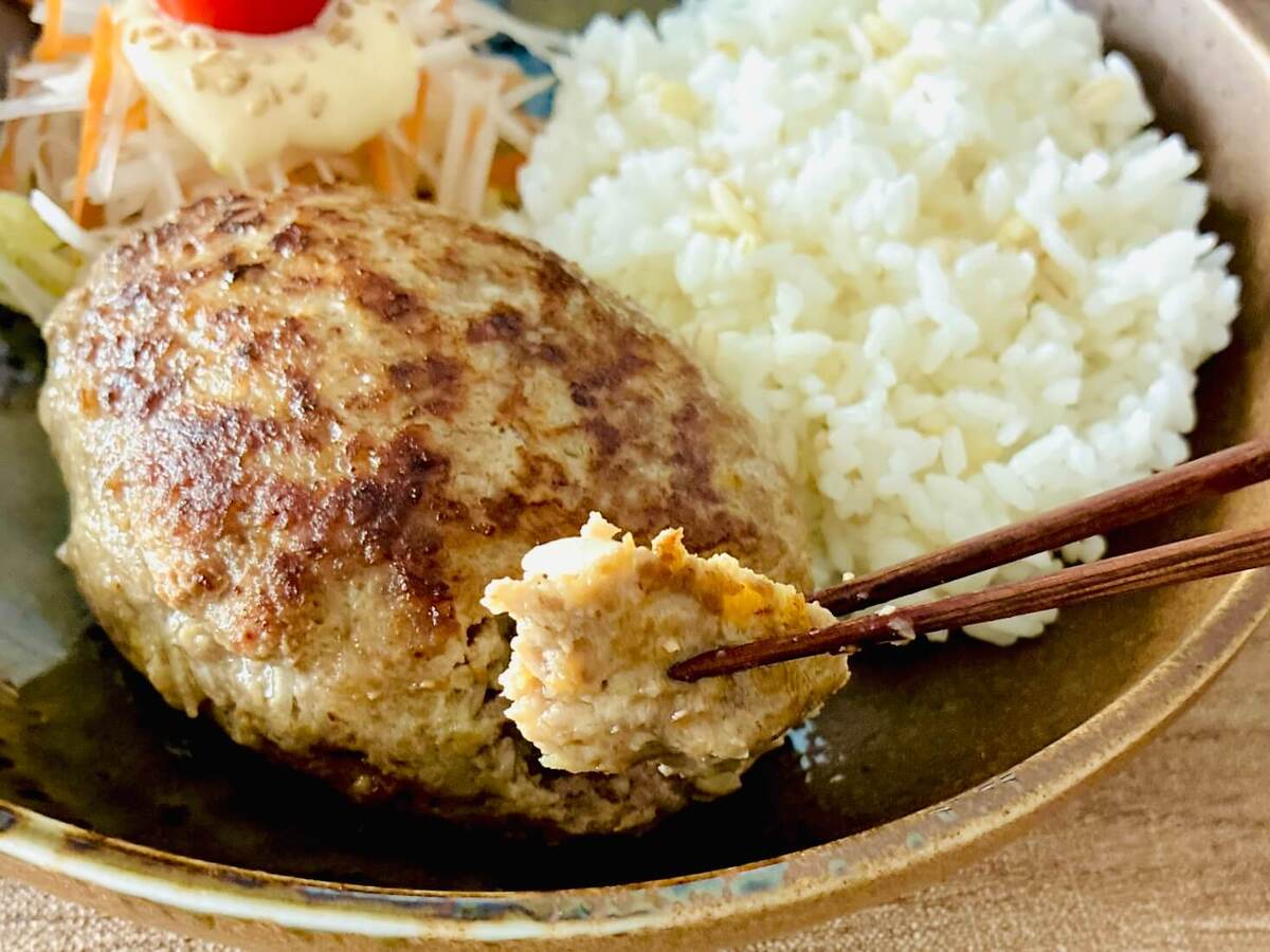 料理教室のBonちゃん×Tokyo T’s Kitchen「元店長がこっそり教えるびっくりドンキーのハンバーグ」のレシピ