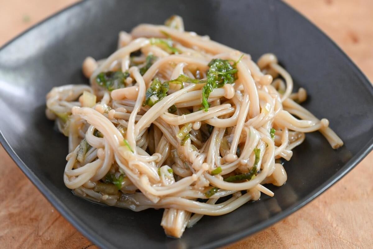 えのきのしょうがめんつゆ漬け