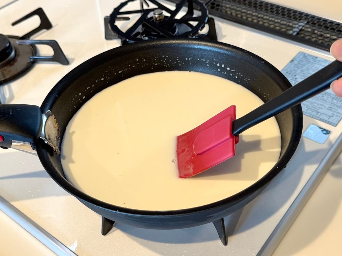 ミルクわらびもち風