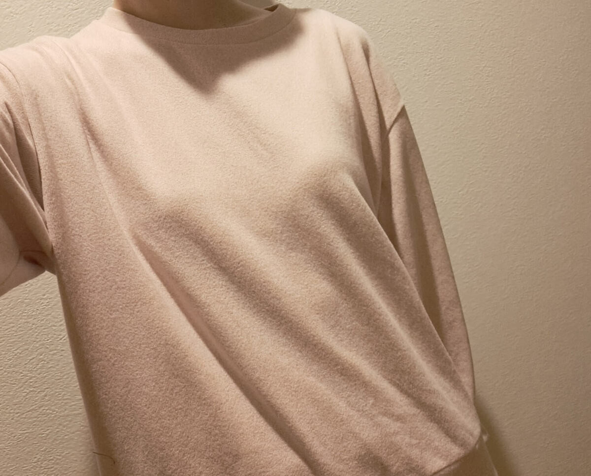 ユニクロ「ソフトニットフリースクルーネックT」