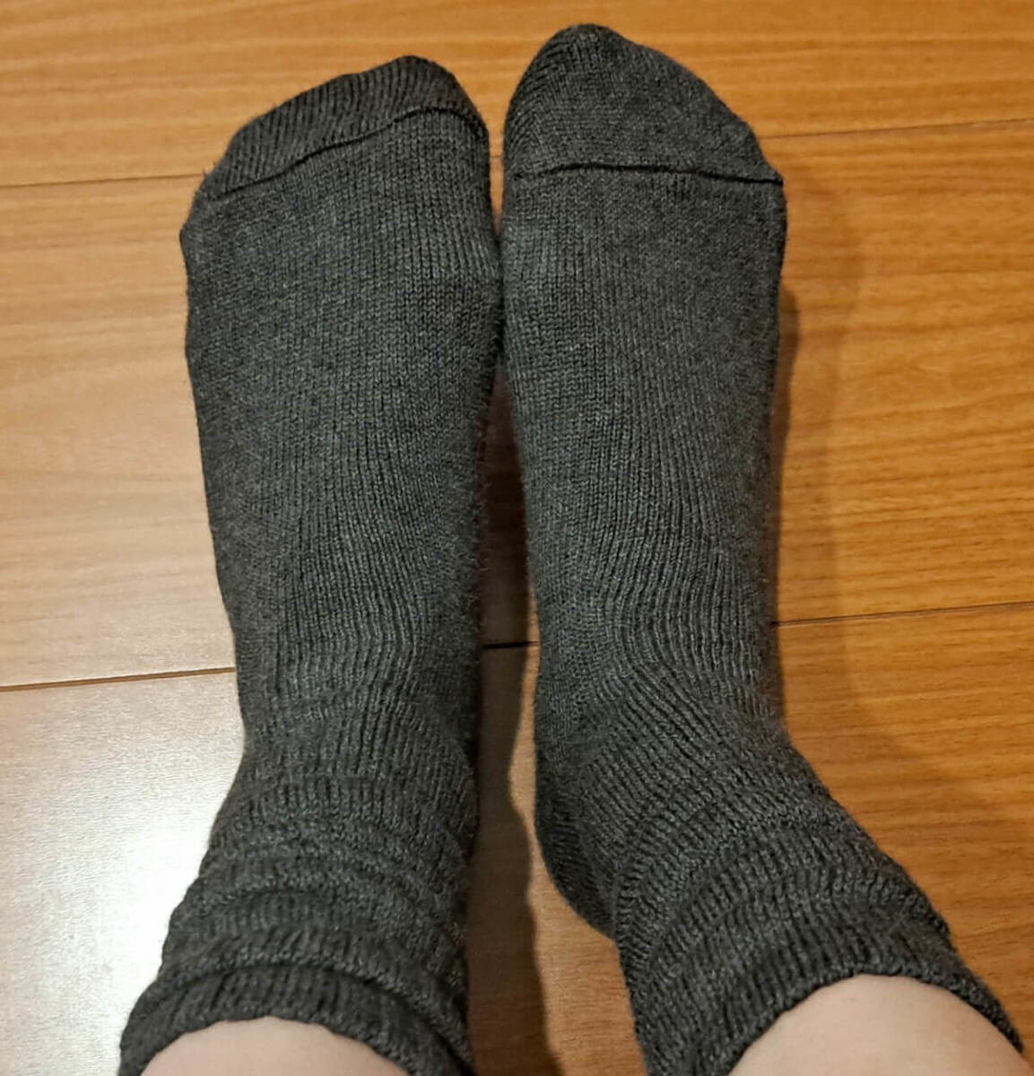 足なり直角 履き口やわらか くしゅっと履けるリブ編み靴下