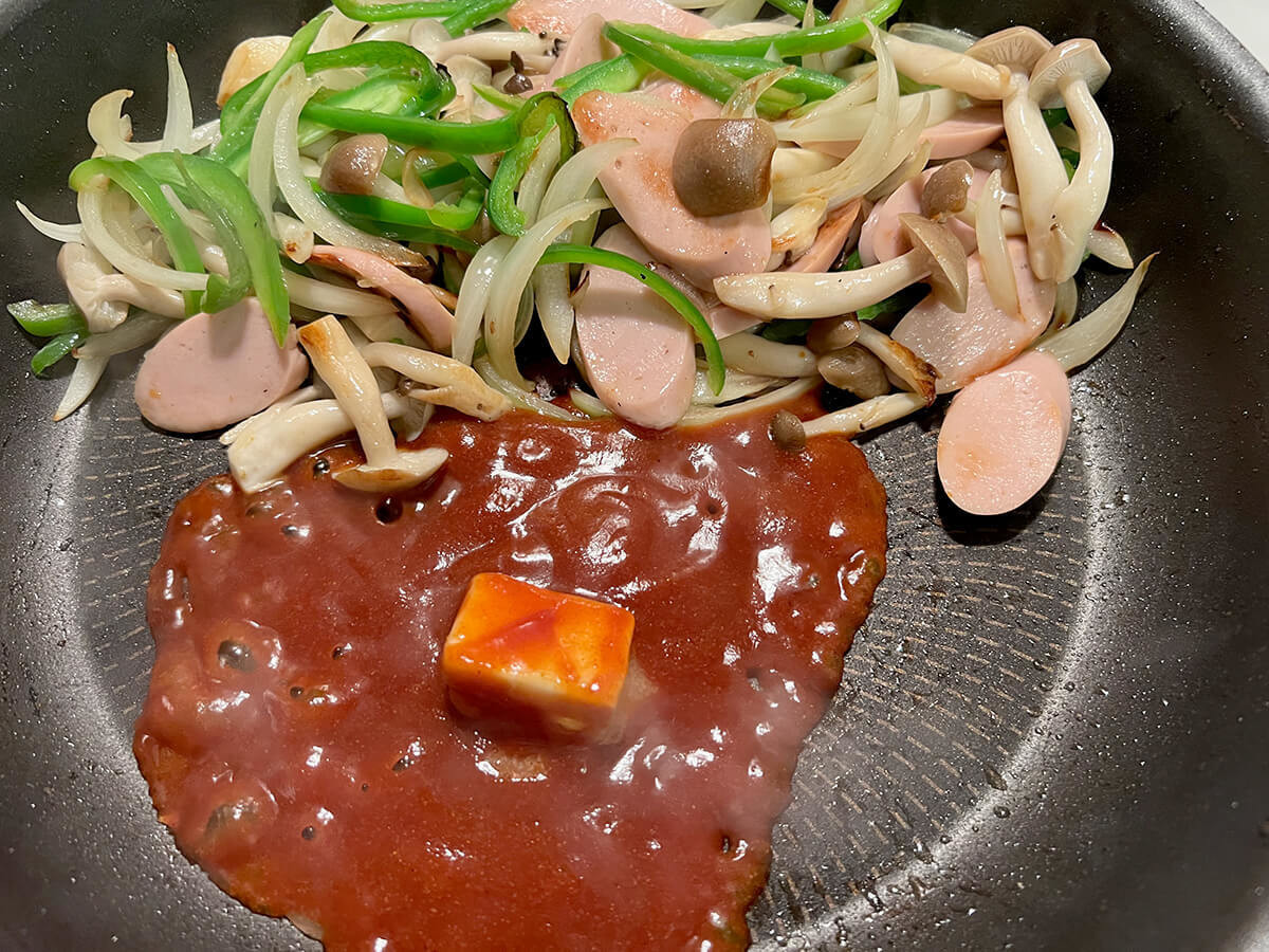 魚肉ソーセージナポリタン