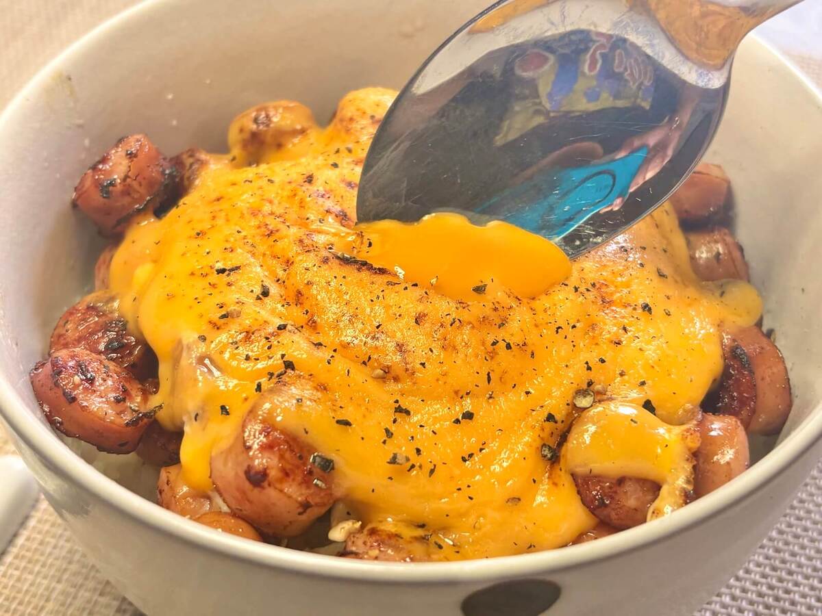 「悪魔のチーズ丼」