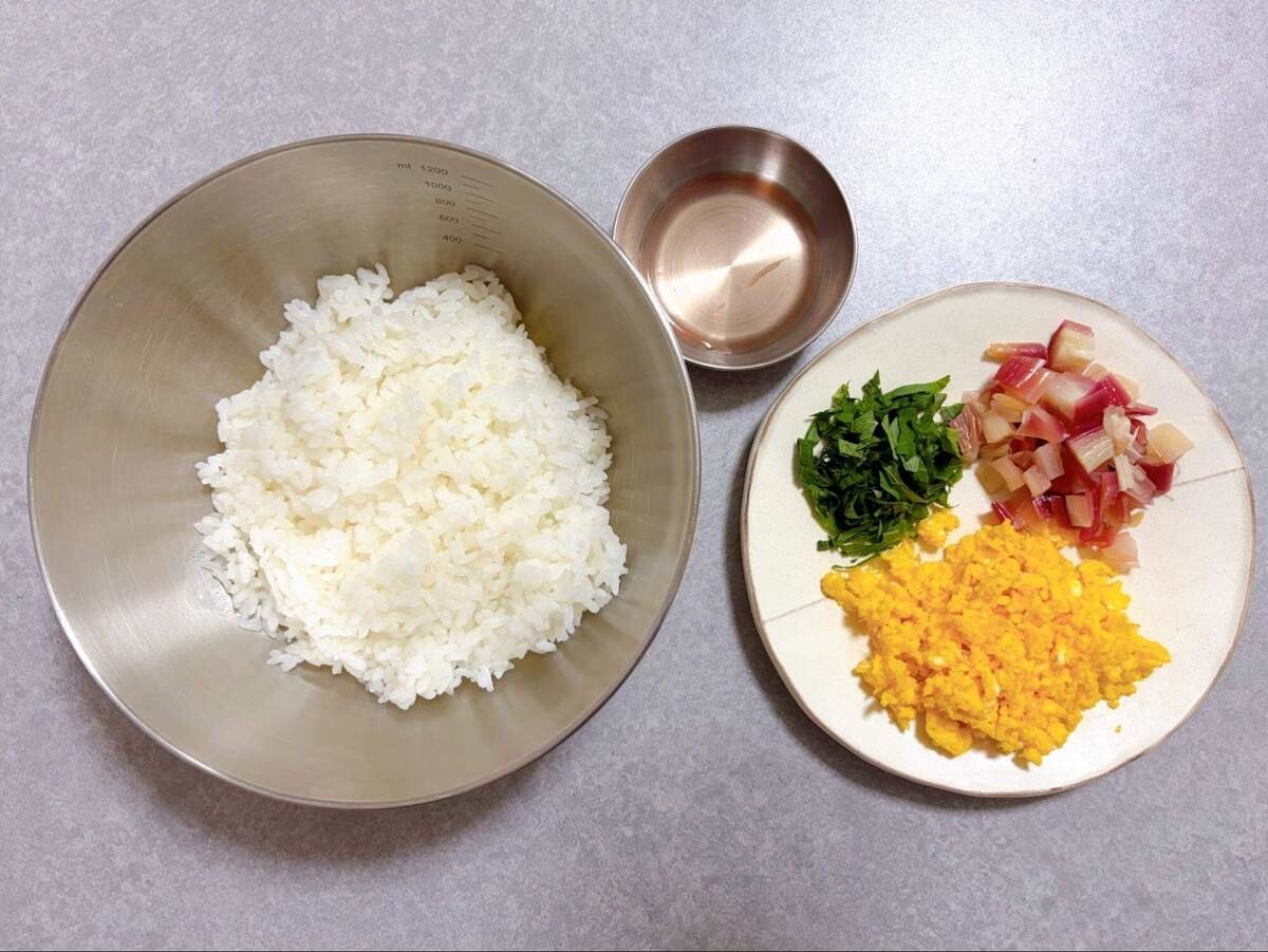 みょうがとキャベツの甘酢漬け