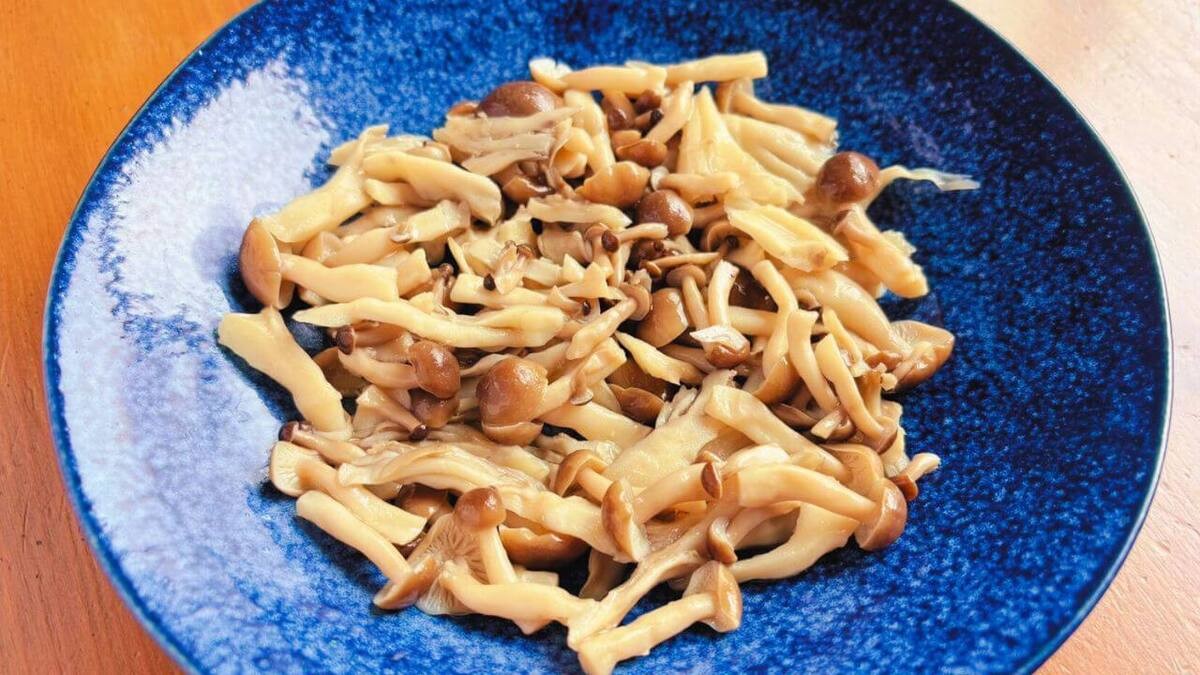 「鶏ときのこのしっとり蒸し風」のレシピ