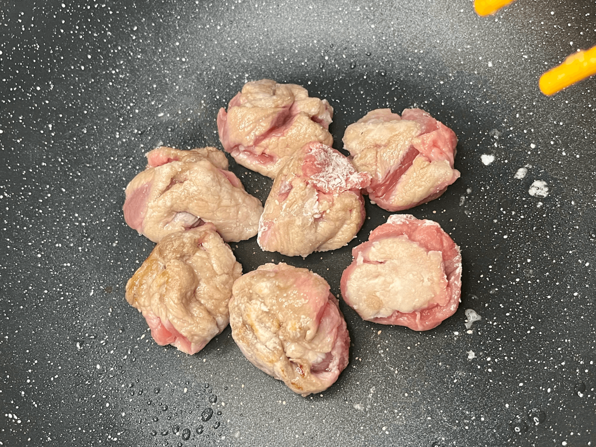 大庭英子さん「豚こまの丸め焼き 甘酢あん」