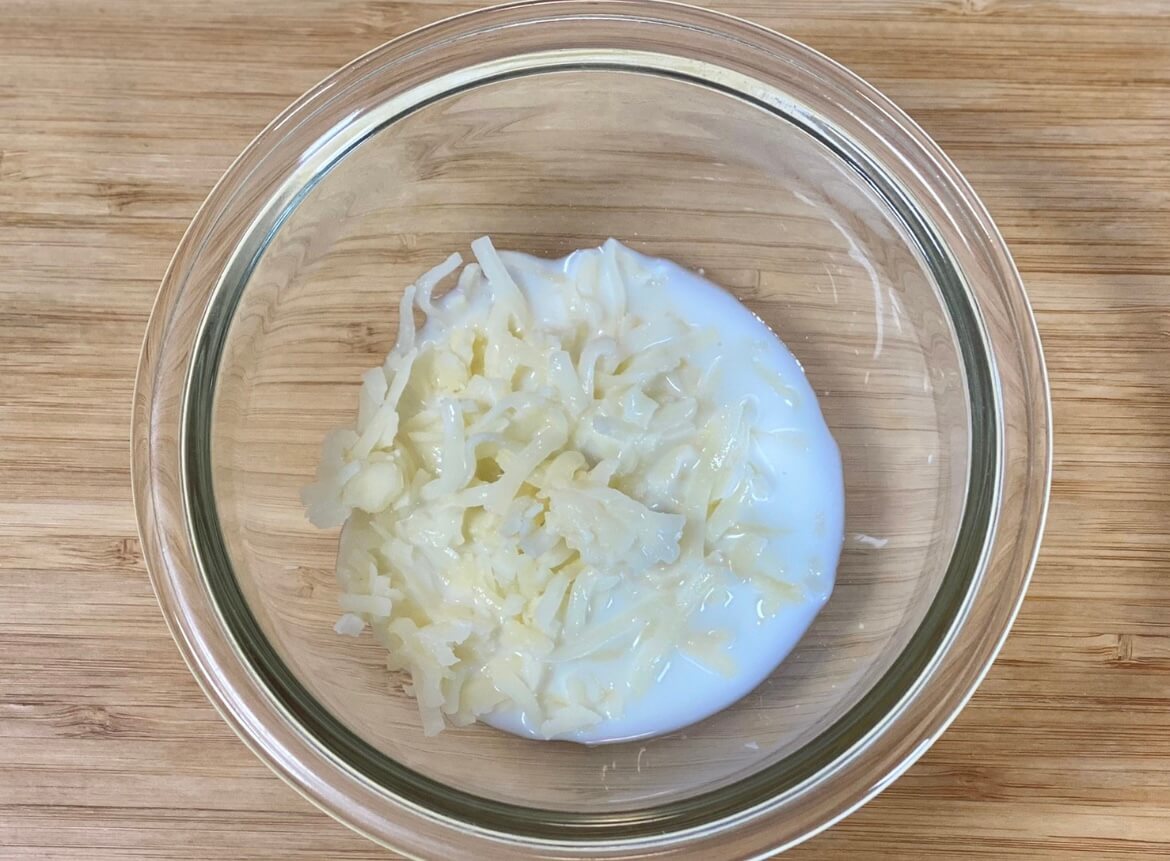 食パンについている白い粉の正体は？