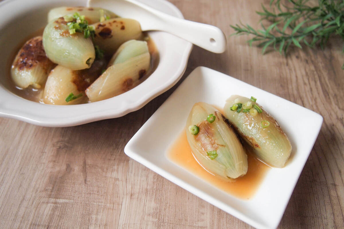 八百屋のシェフアキオさん「涙の使徒が包む旨味たっぷりのスープ餃子」のレシピ