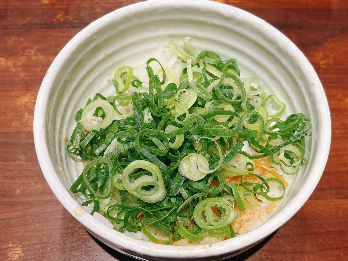 魁力屋「京都漆黒醤油ラーメン」