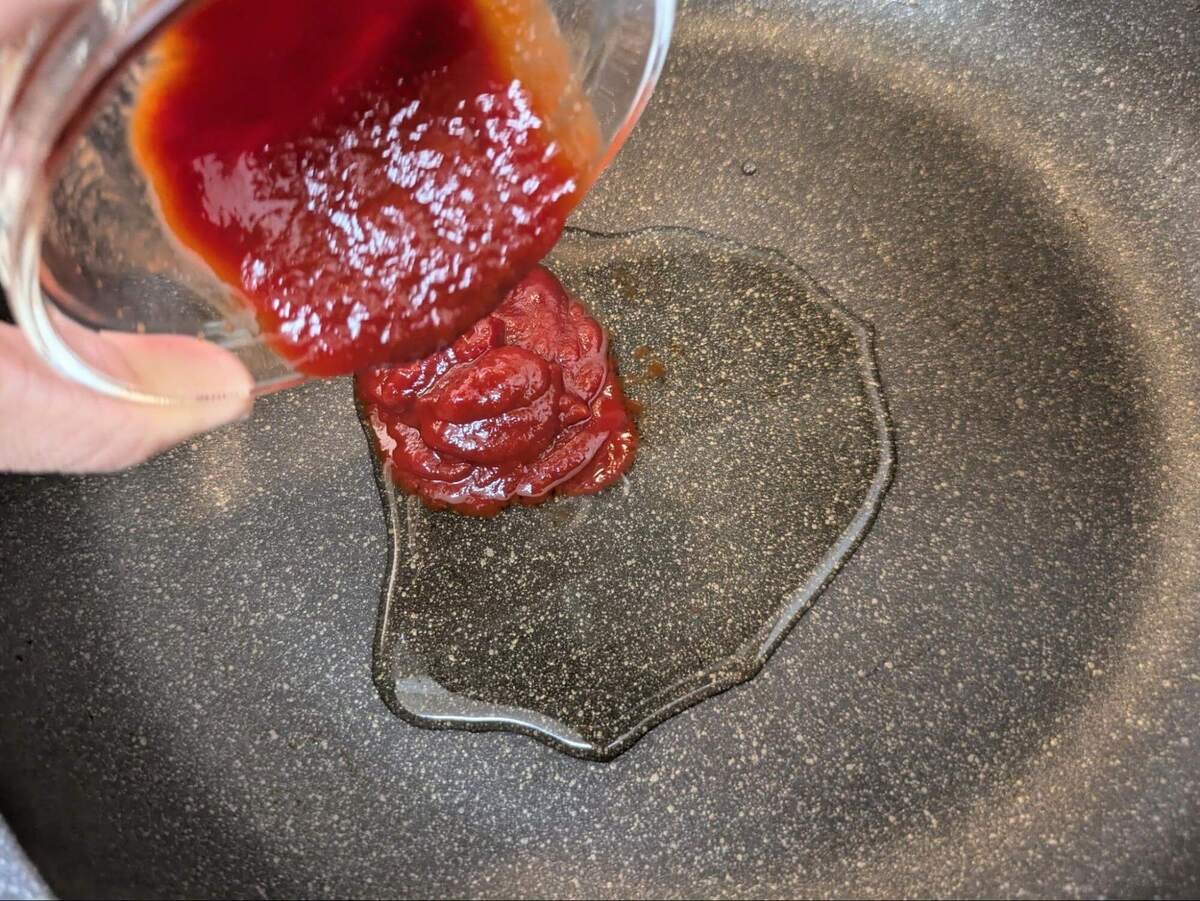 亜希さん「卵1個でふわふわ かさまし“かま玉”」のレシピ