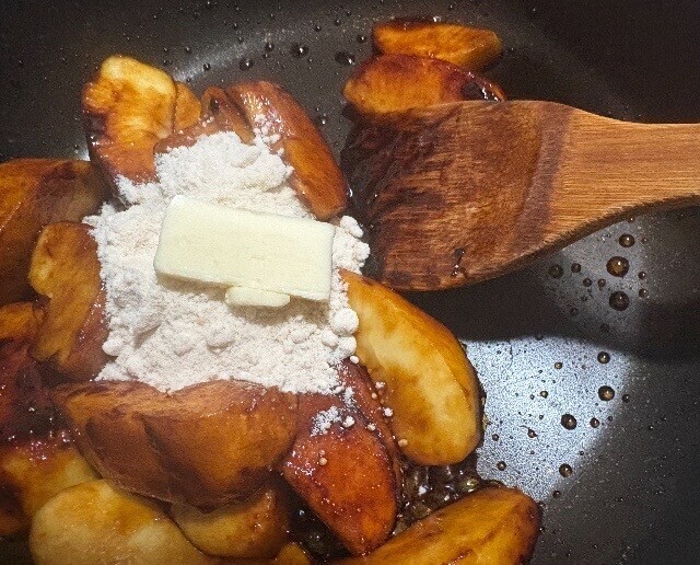 人気ベーグル屋さん直伝「りんごのキャラメル煮」