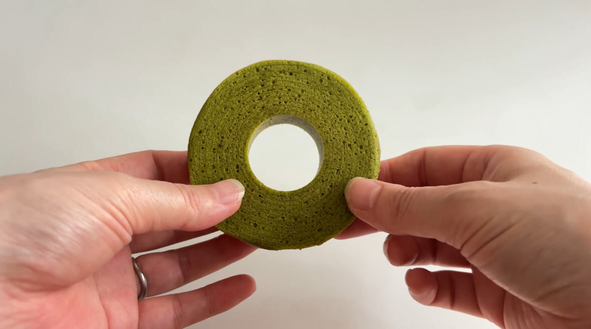 シャトレーゼ「バウムクーヘンすこやかの樹 宇治抹茶」