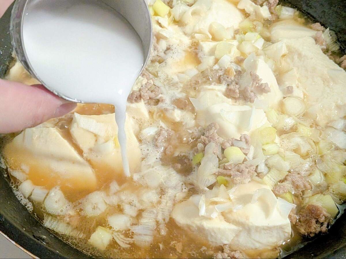 豆腐とひき肉の煮物