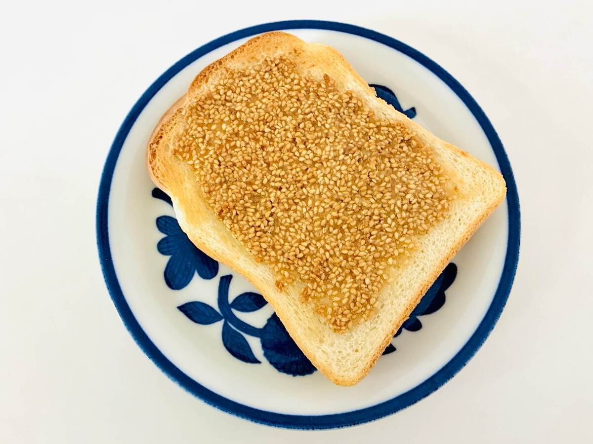 ごま好きに捧げる「炒りごまトースト」のレシピ