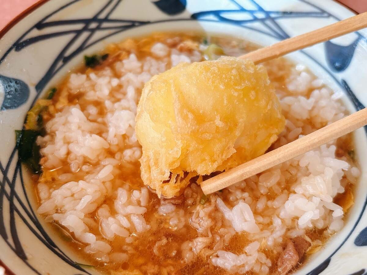 丸亀製麺「肉がさね玉子あんかけ 並(税込840円)」