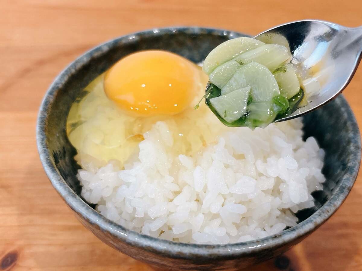 青いにんにく辣油 青唐辛子