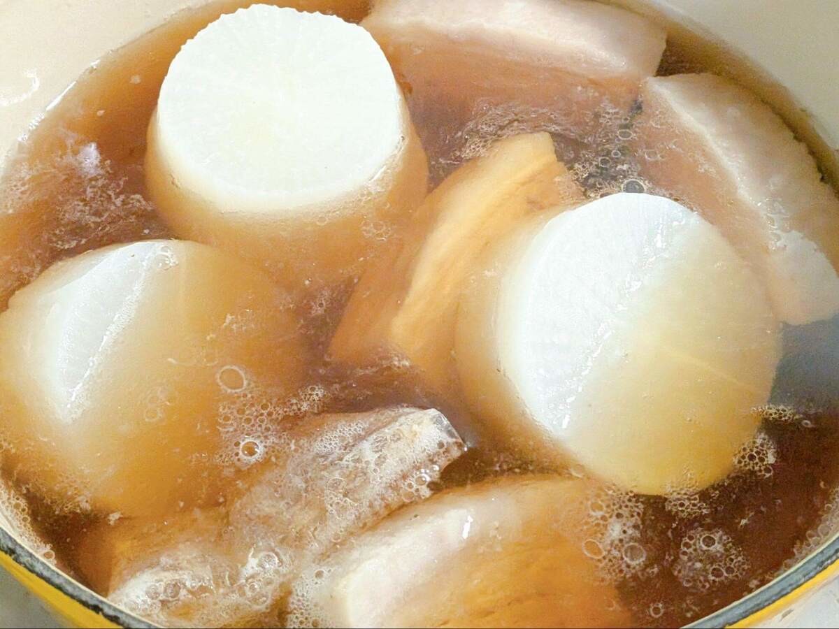 栗原はるみさん「大根と豚肉のべっこう煮」