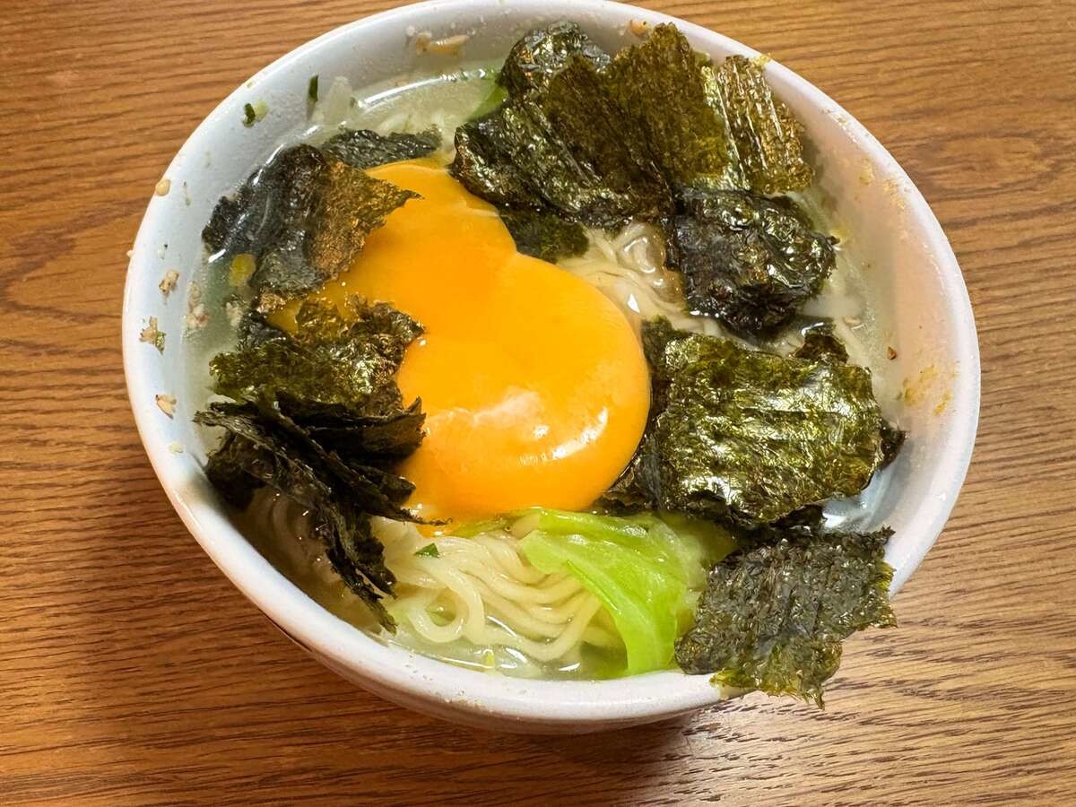 藤田ニコルさん「先まぜ!味マシ!塩らーめん」のレシピ