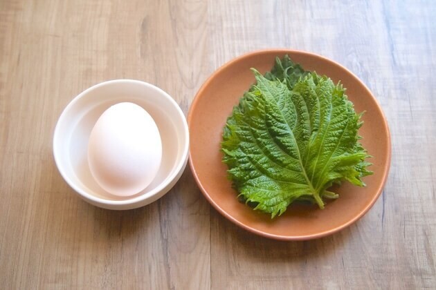 大葉が主役！簡単副菜レシピ「大葉の黄金焼き」