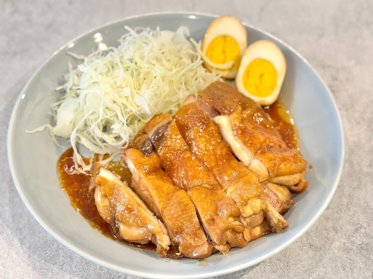 ヤマサ醤油公式「巻かない！煮るだけ鶏チャーシュー」