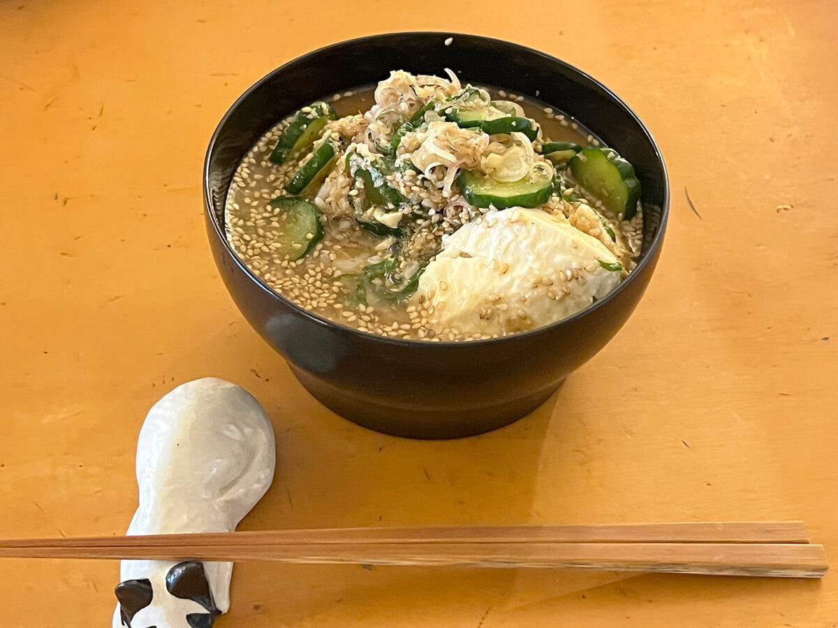 薬味たっぷり豆腐冷や汁