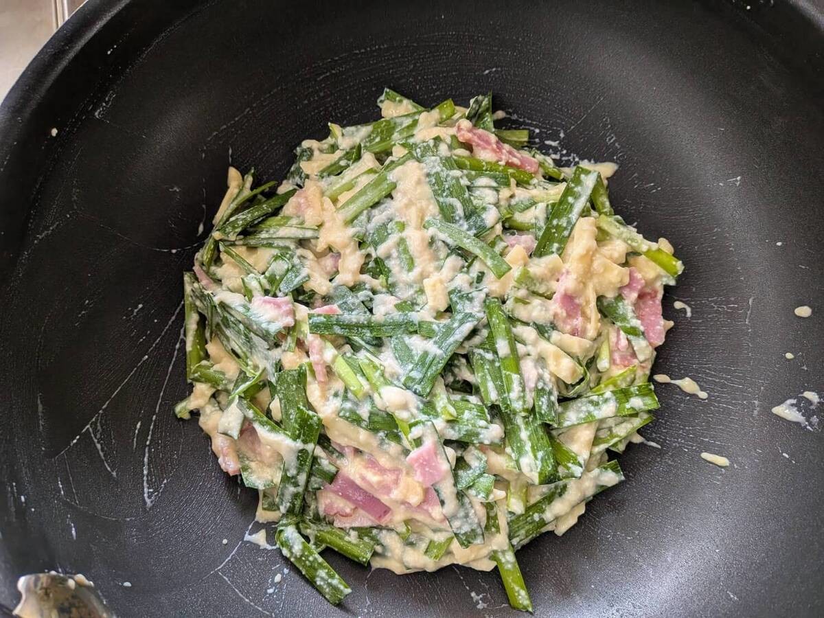 ニラ豆腐のチーズチヂミ