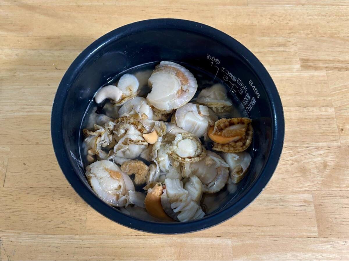 タサン志麻さん「塩昆布とホタテの炊き込みご飯」のレシピ
