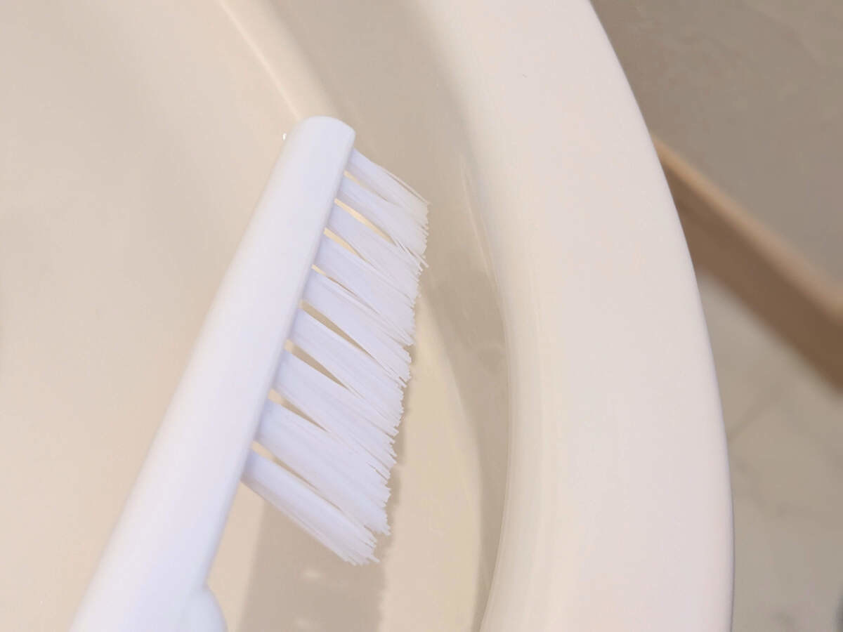 スリコ「トイレブラシセット」