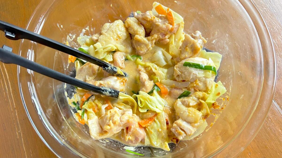 鶏と野菜のにんにく味噌マヨ蒸し