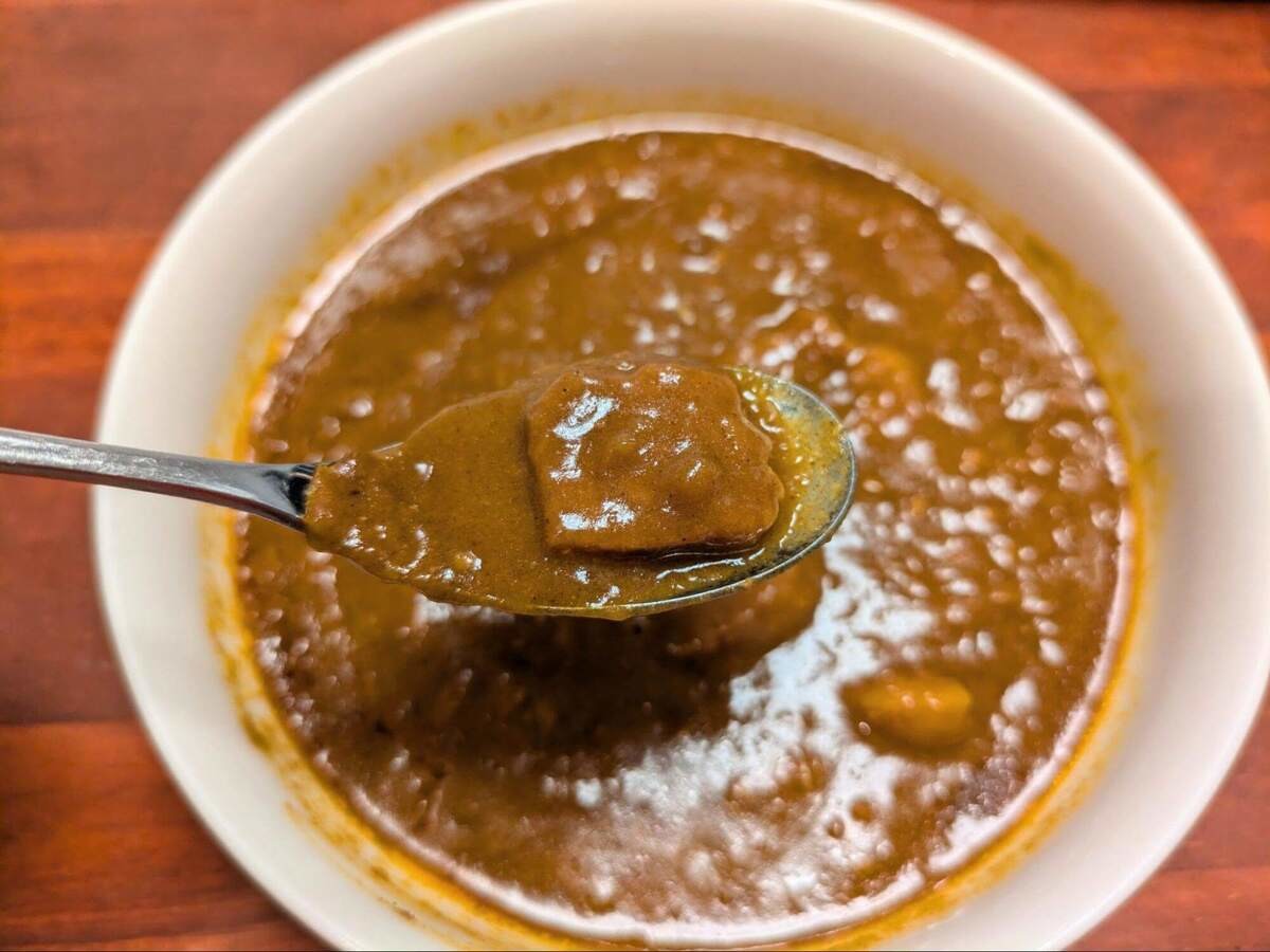 素材を生かした　牛ばら肉の大盛りカレー