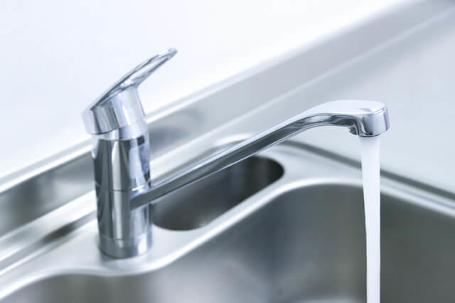 油をふき取ったキッチンペーパー