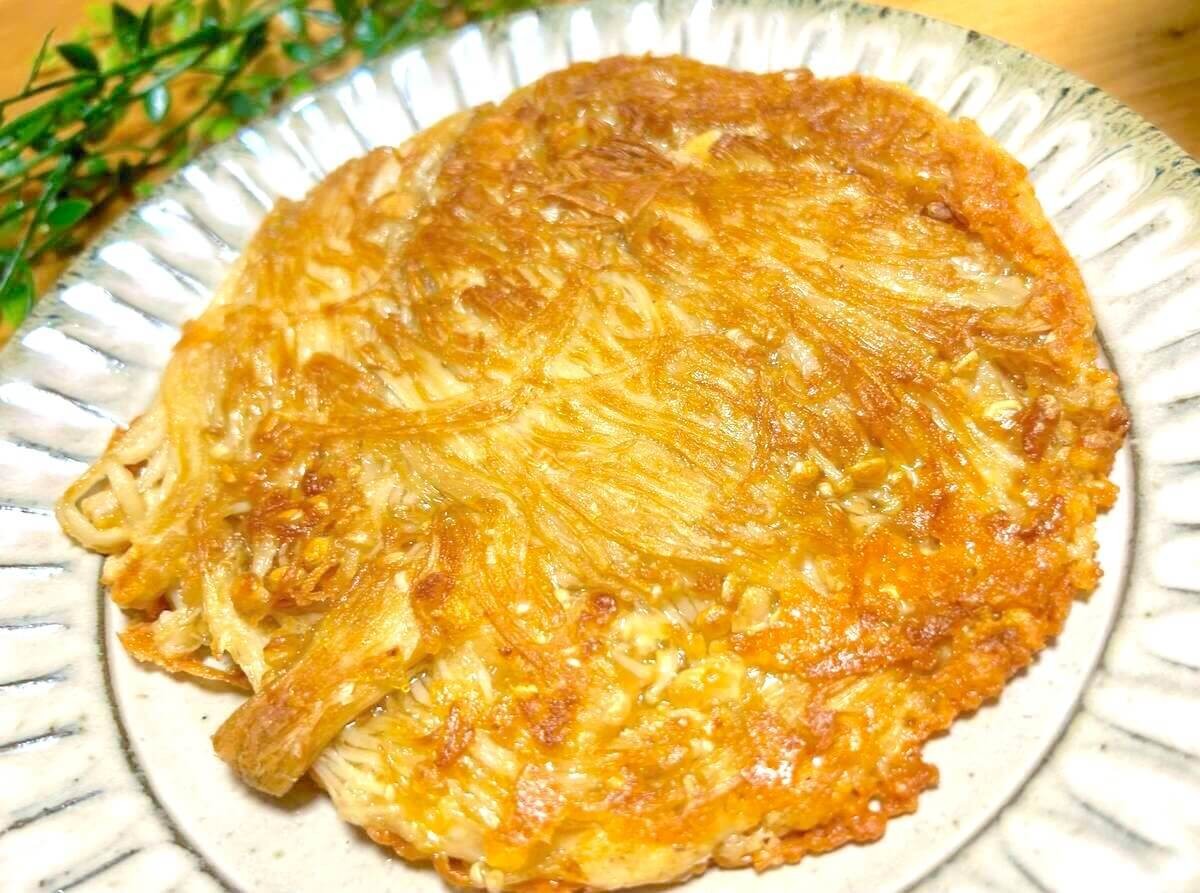 アキオさん「エノキチーズガレット」