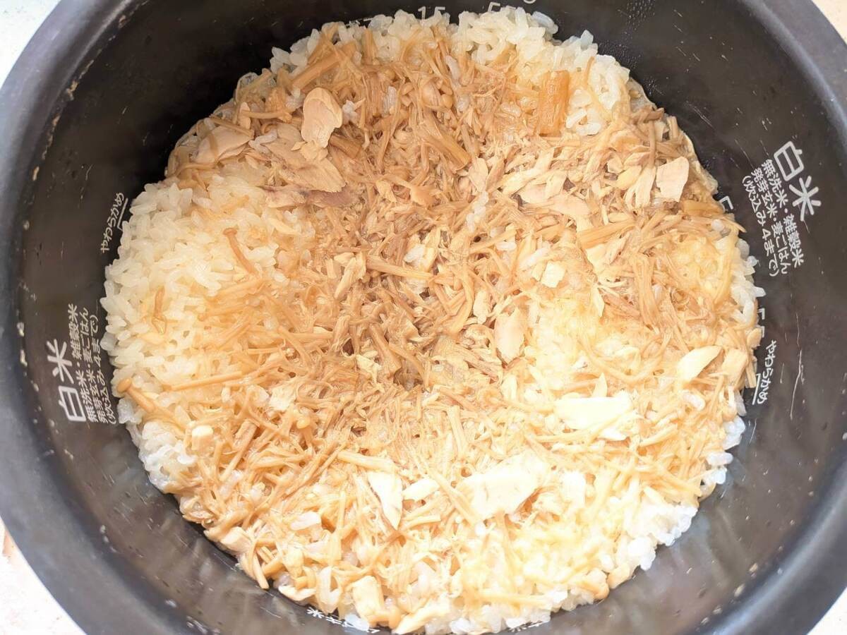 なめ茸ツナ缶の簡単釜飯