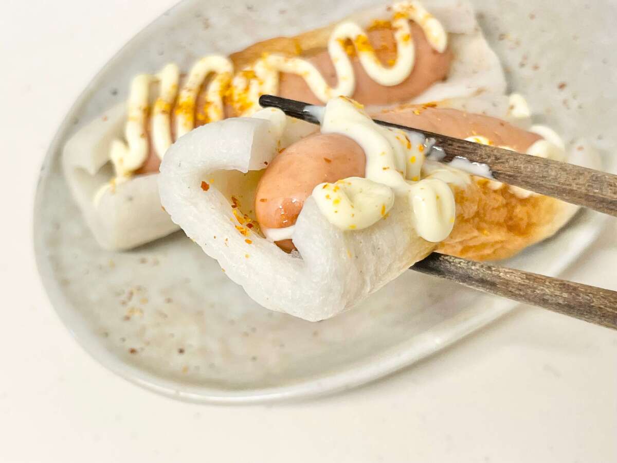 丸大食品公式「燻製屋、ちくわに挟まれる」のレシピ