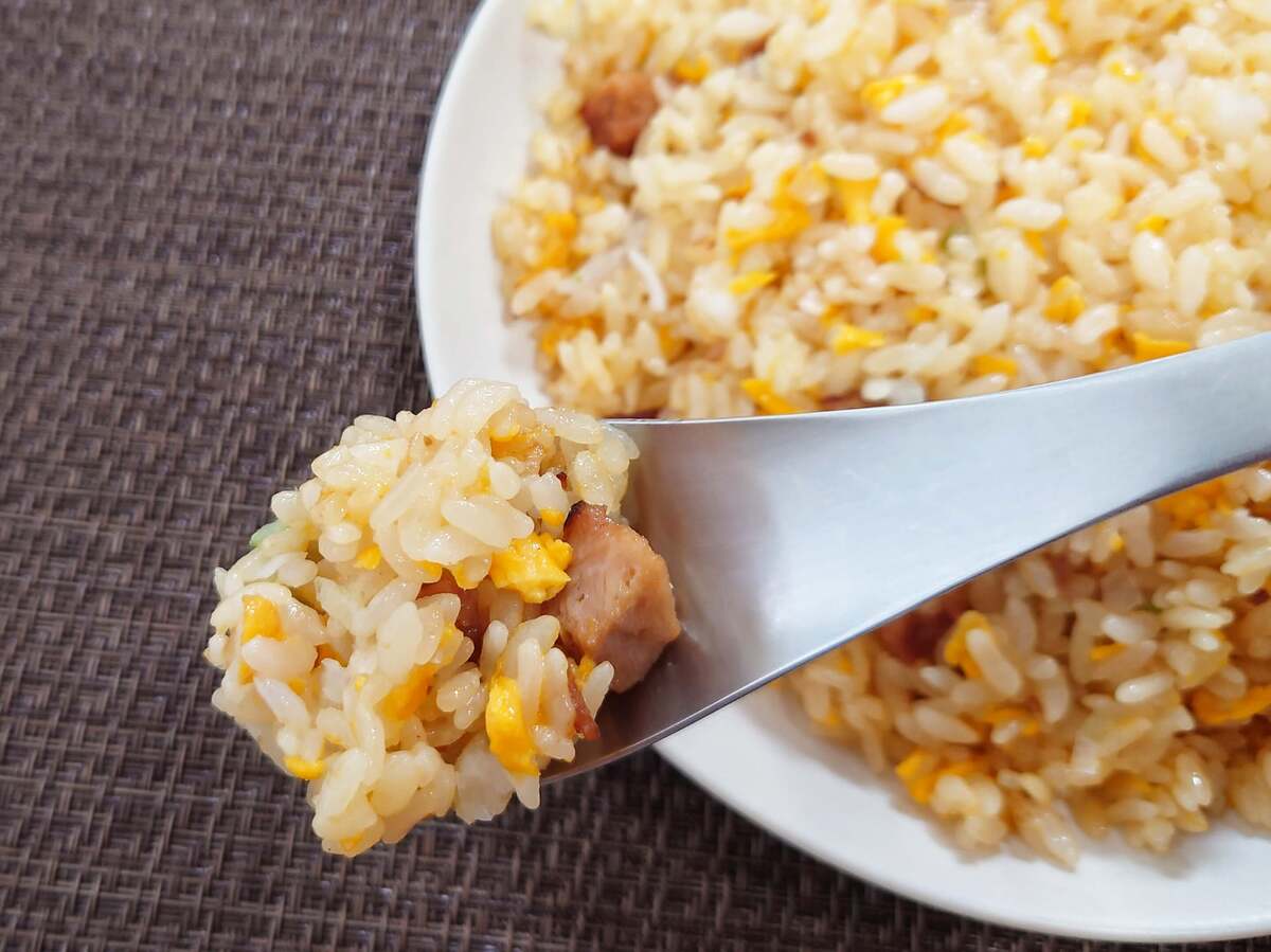 次世代的進化の冷凍チャーハン「たっぷり卵のえび炒飯」