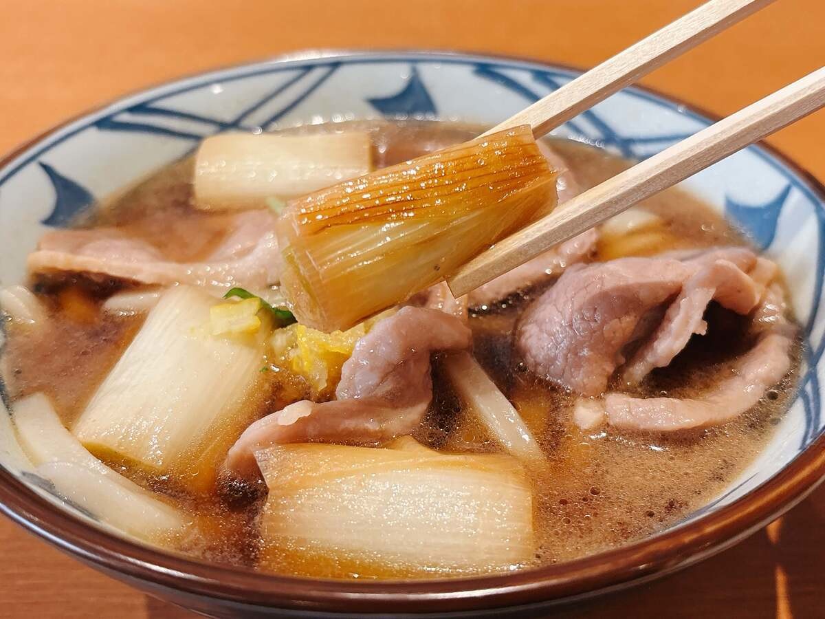 2025年いつから？「もう出てるよ♪」丸亀製麺「鴨ねぎうどん」