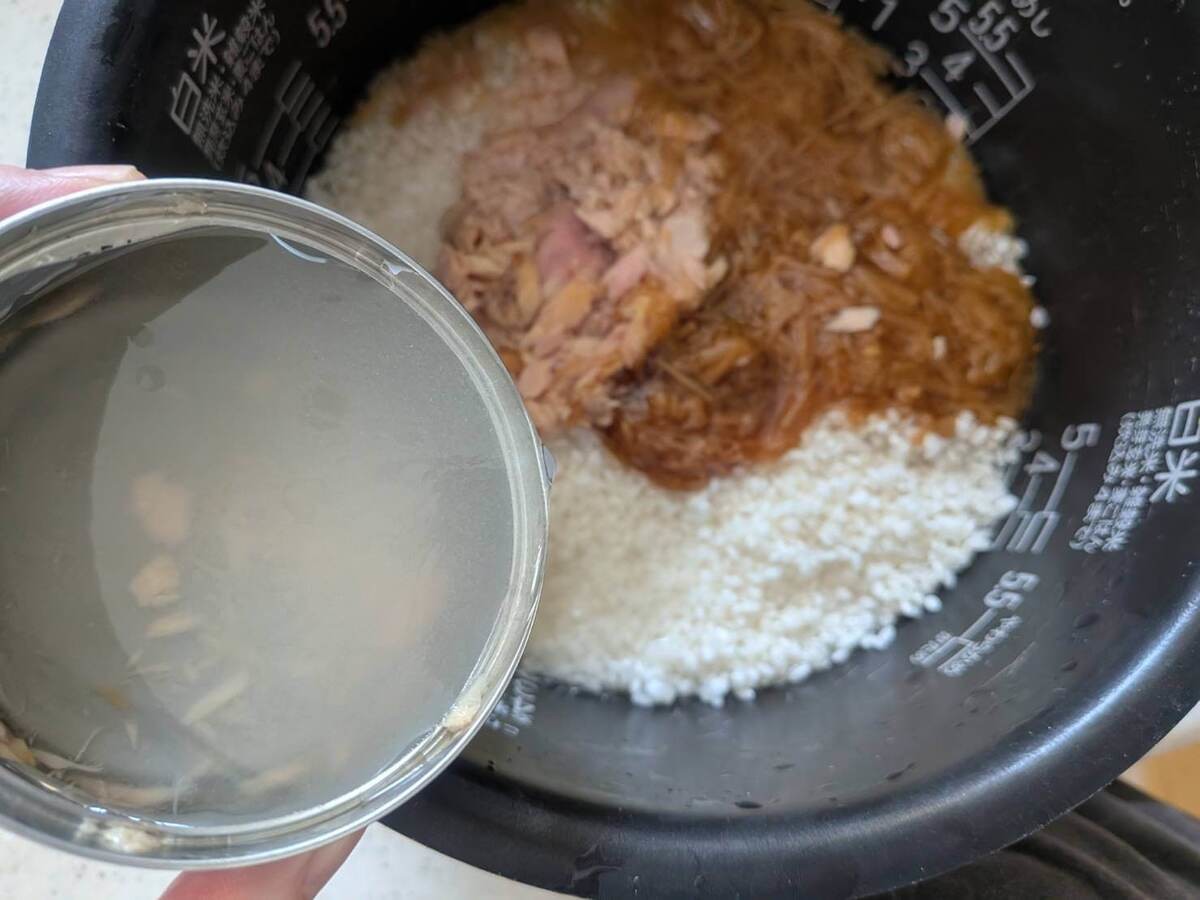 なめ茸ツナ缶の簡単釜飯