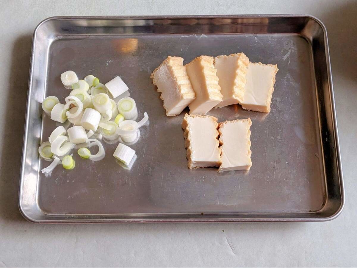 5時に夢中!「厚揚げと鶏肉のキムチ味噌汁」